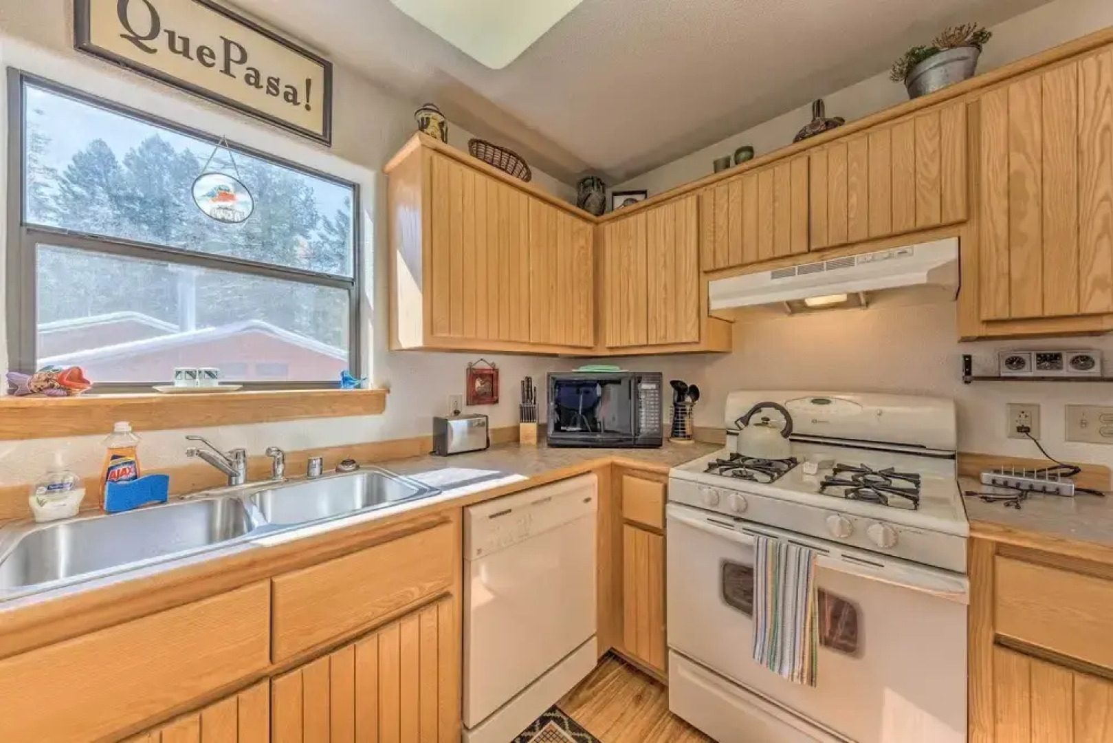 Private Fairplay Home w/ Fishing Pond & Mtn Views!