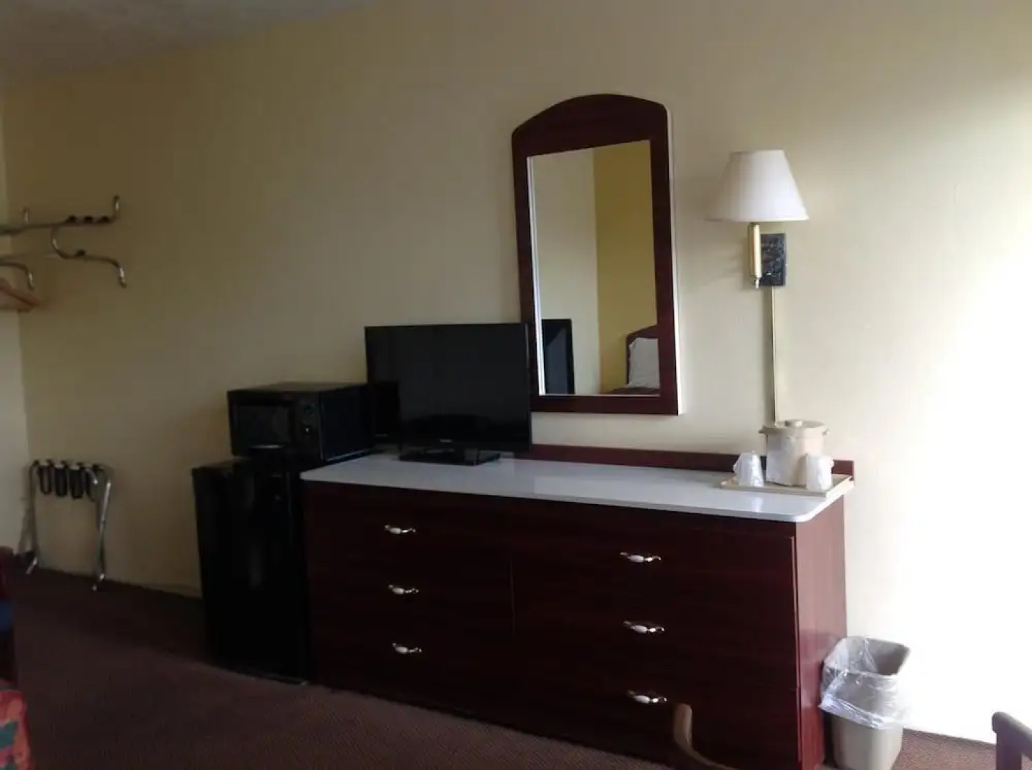 Economy Inn