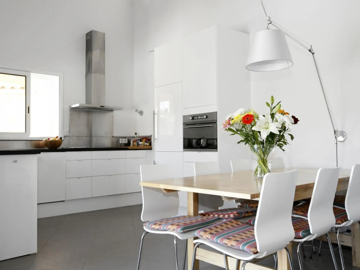 Peaceful Villa With Pool & Views