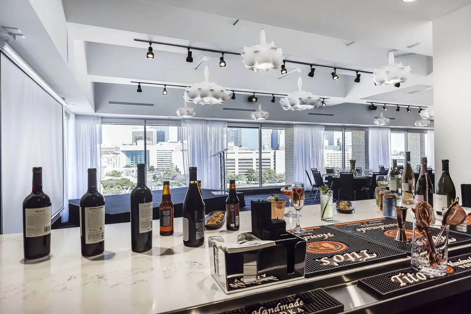 Lorenzo Hotel Dallas, Tapestry Collection by Hilton