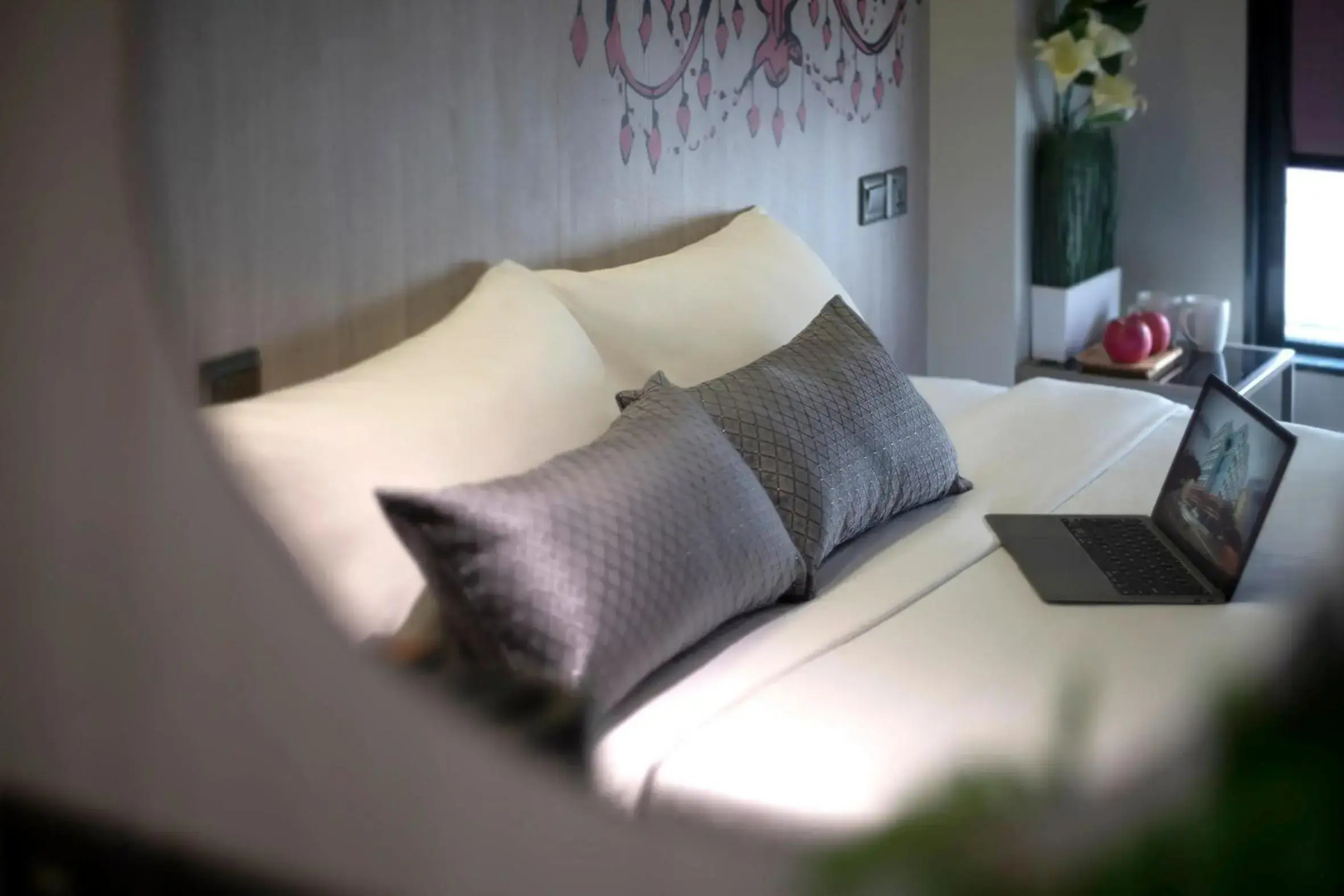 V Hotel Bencoolen