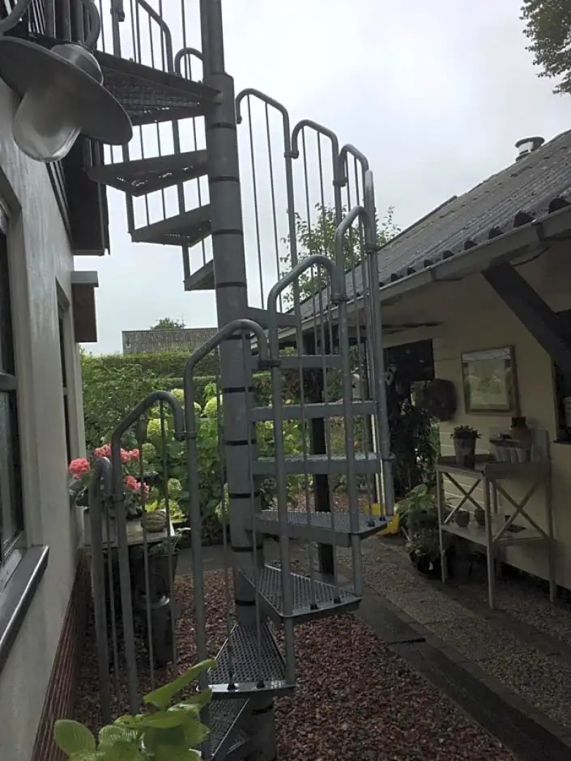 T’ Hogeland Ainrom