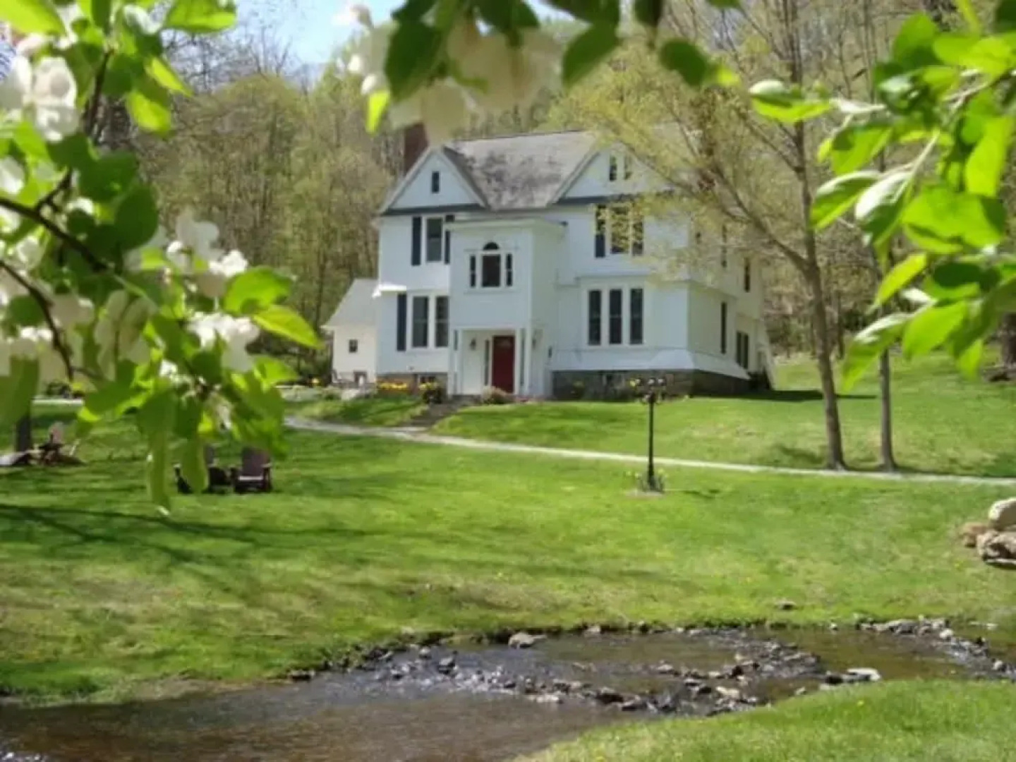 The Pawling House Bed & Breakfast