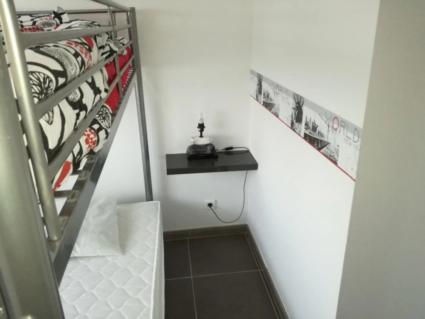 Apartment With 2 Bedrooms in Saint-cyr-sur-mer, With Pool Access, Furn