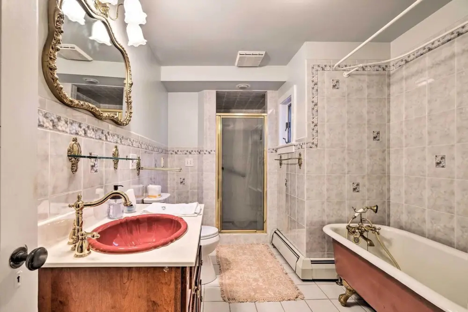 Family-friendly Getaway - 1 Mi to Pocono Lake!