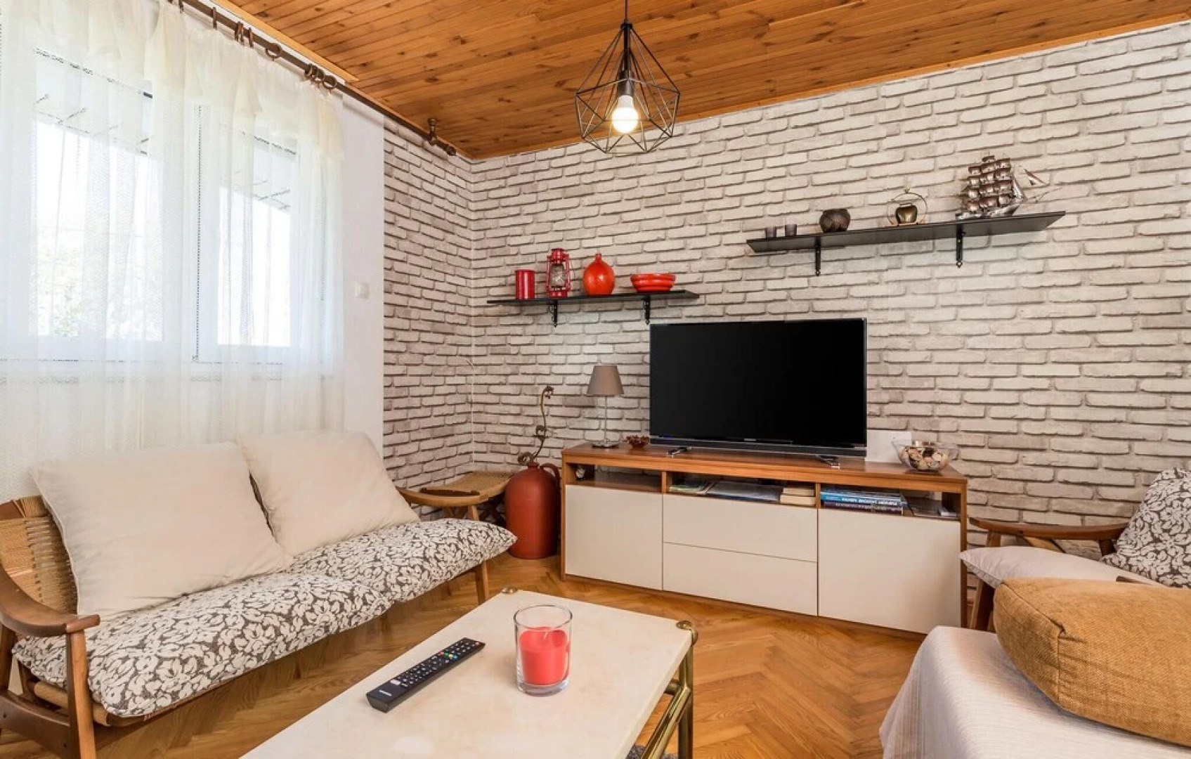 Nice Home in Karlobag With Wifi and 2 Bedrooms