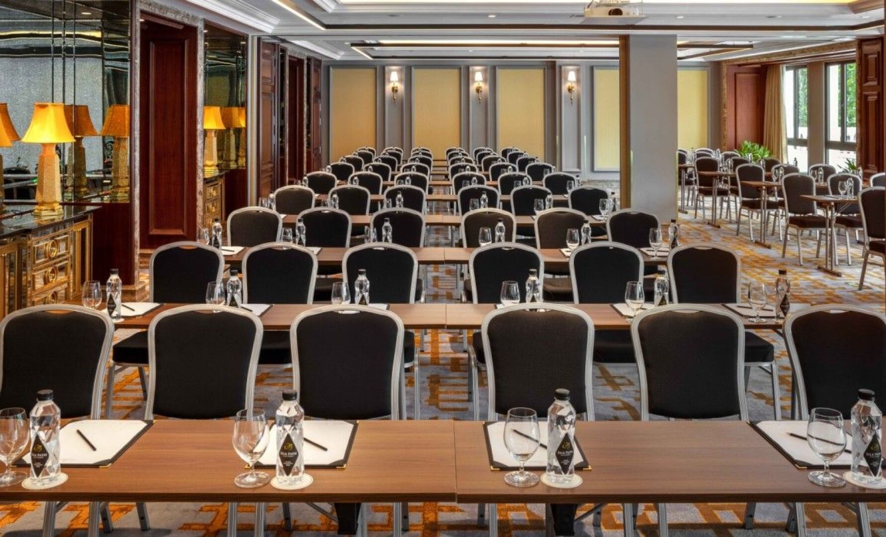 Silk Path Grand Hue Hotel