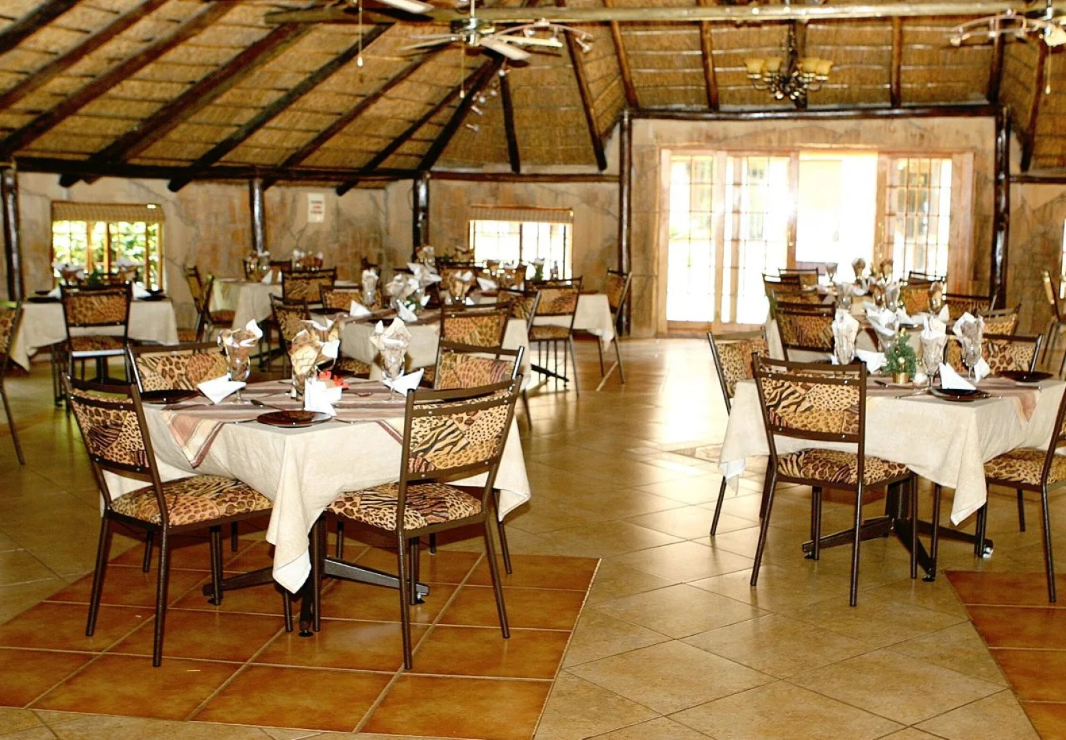 Mannah Executive Hotel and Conference Center