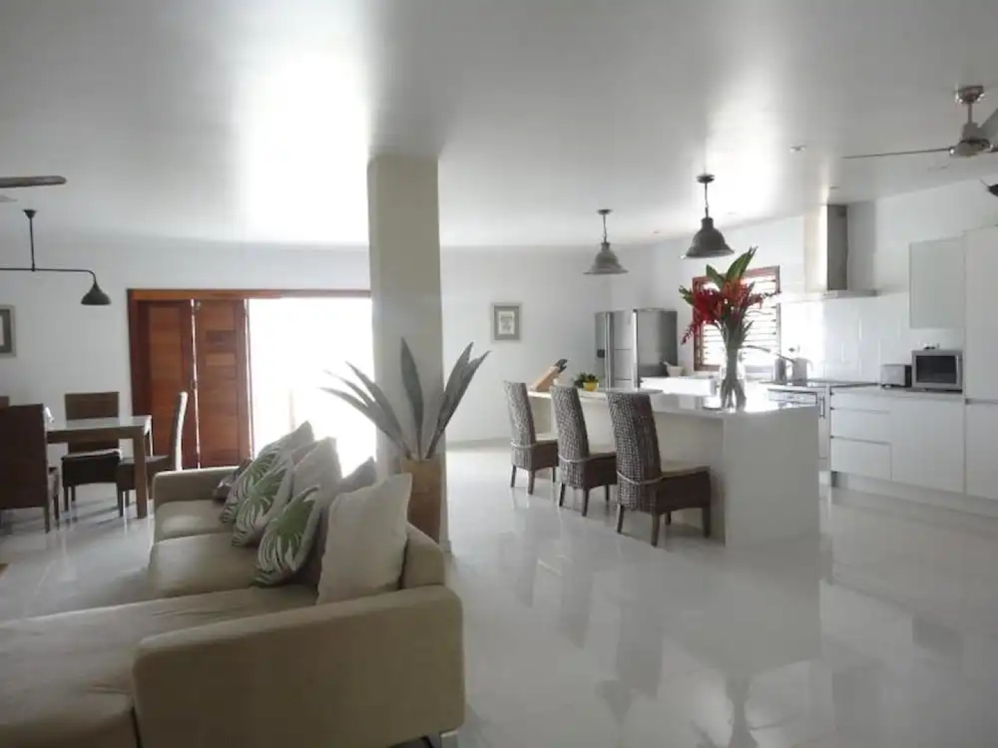 Paradise Point Views