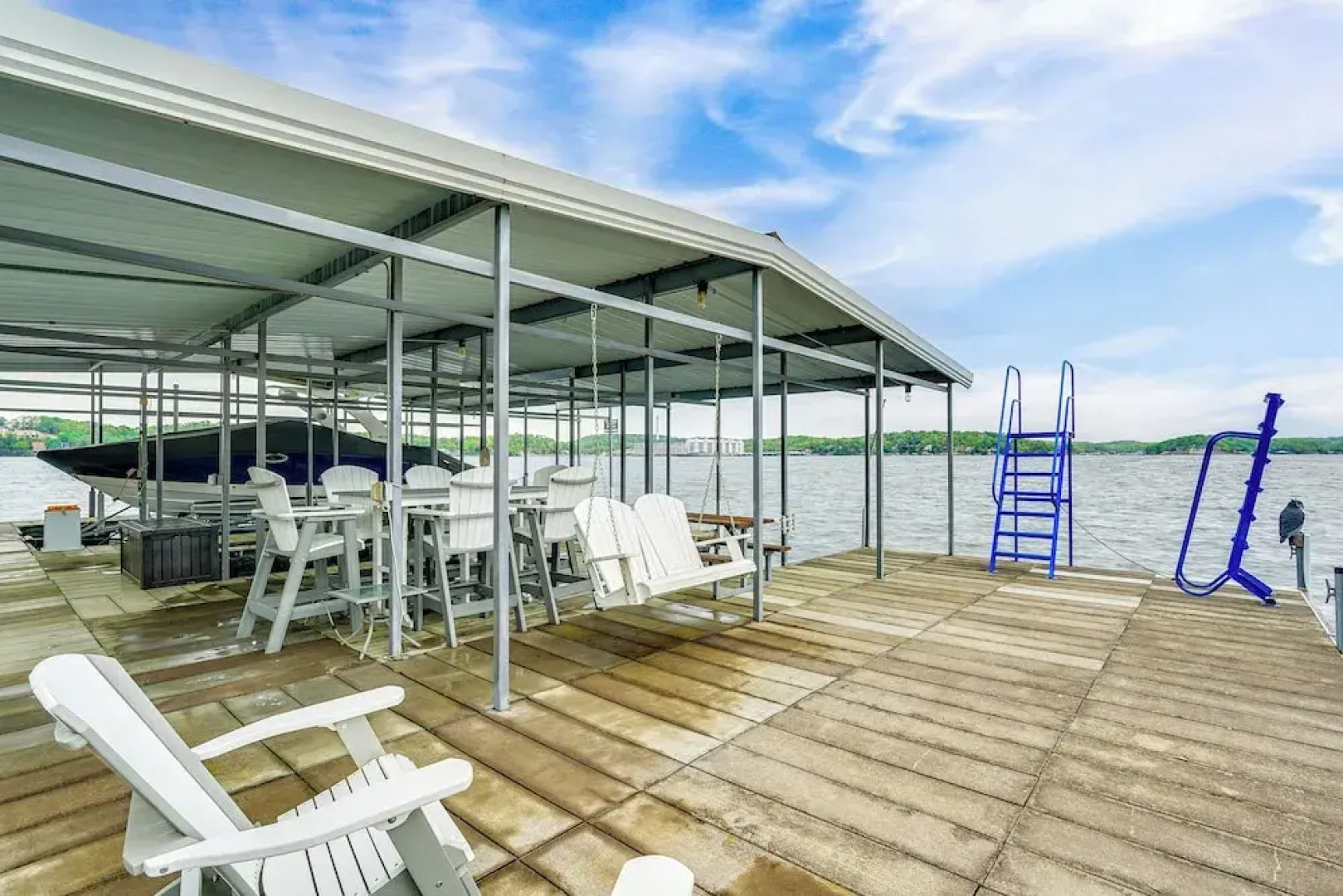 Swim, Boat & Fish: Townhome on Lake of the Ozarks