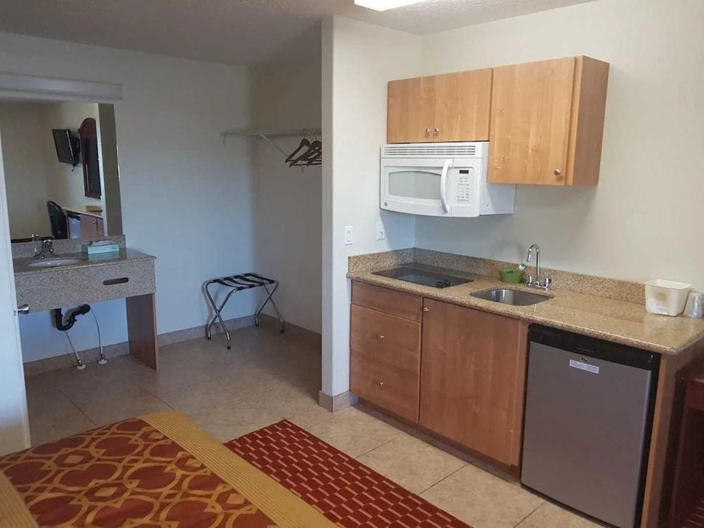 Split Mountain Motel