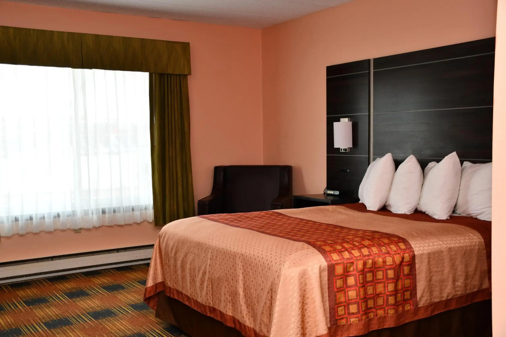 Regency Inn & Suites