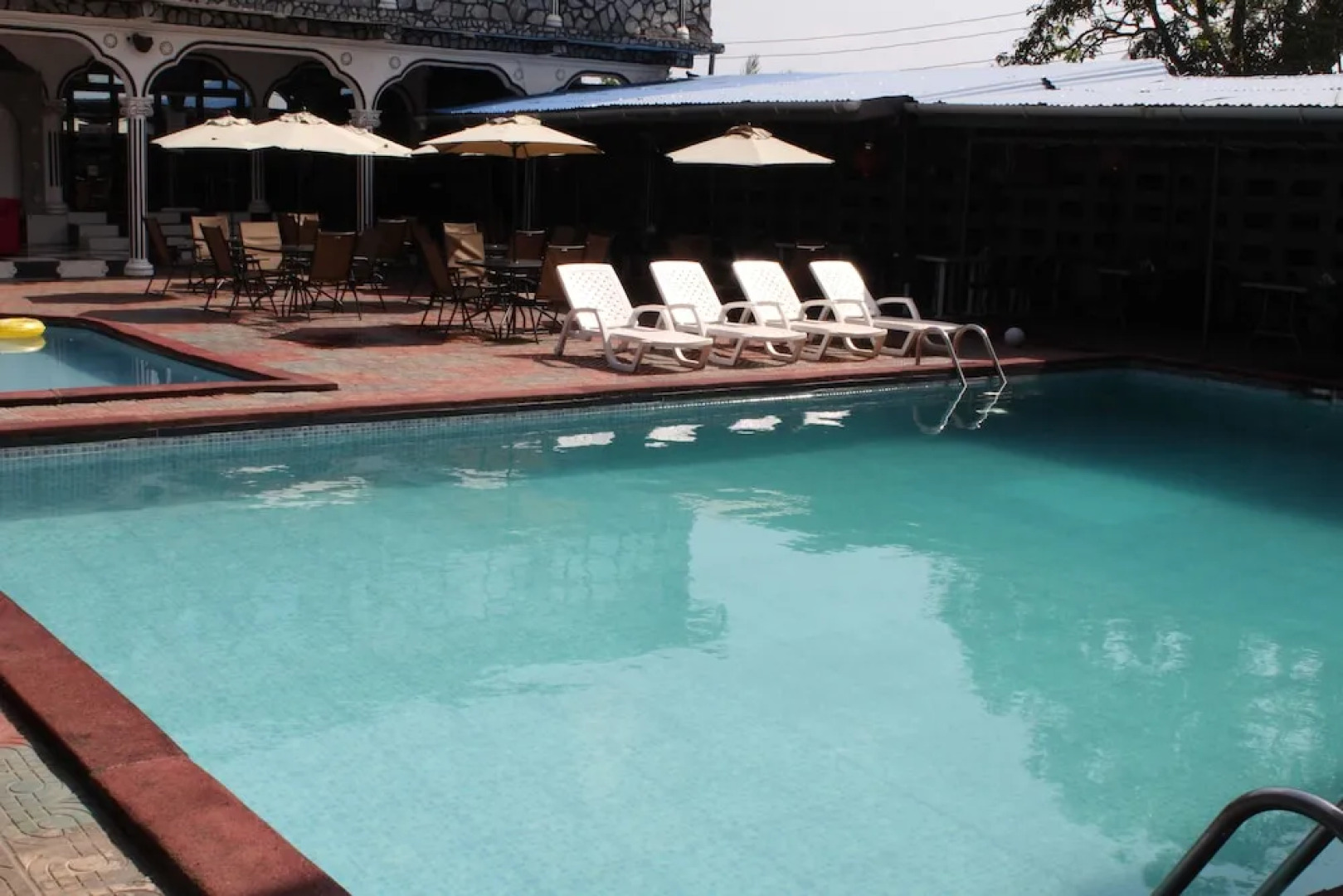 Dohas Hotel and Restaurant