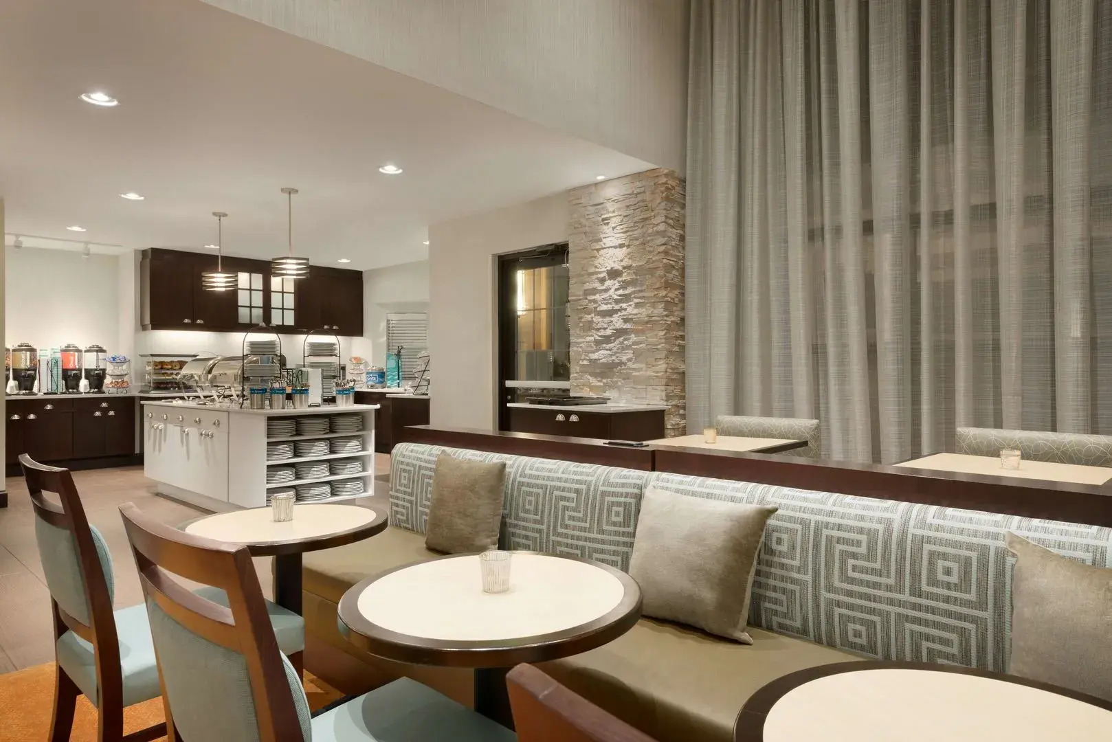Homewood Suites by Hilton Jacksonville Deerwood Park