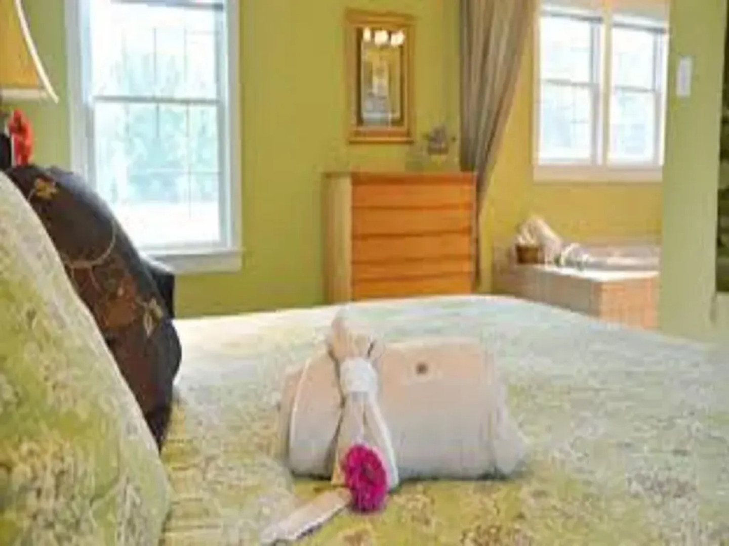 Inn at Huntingfield Creek