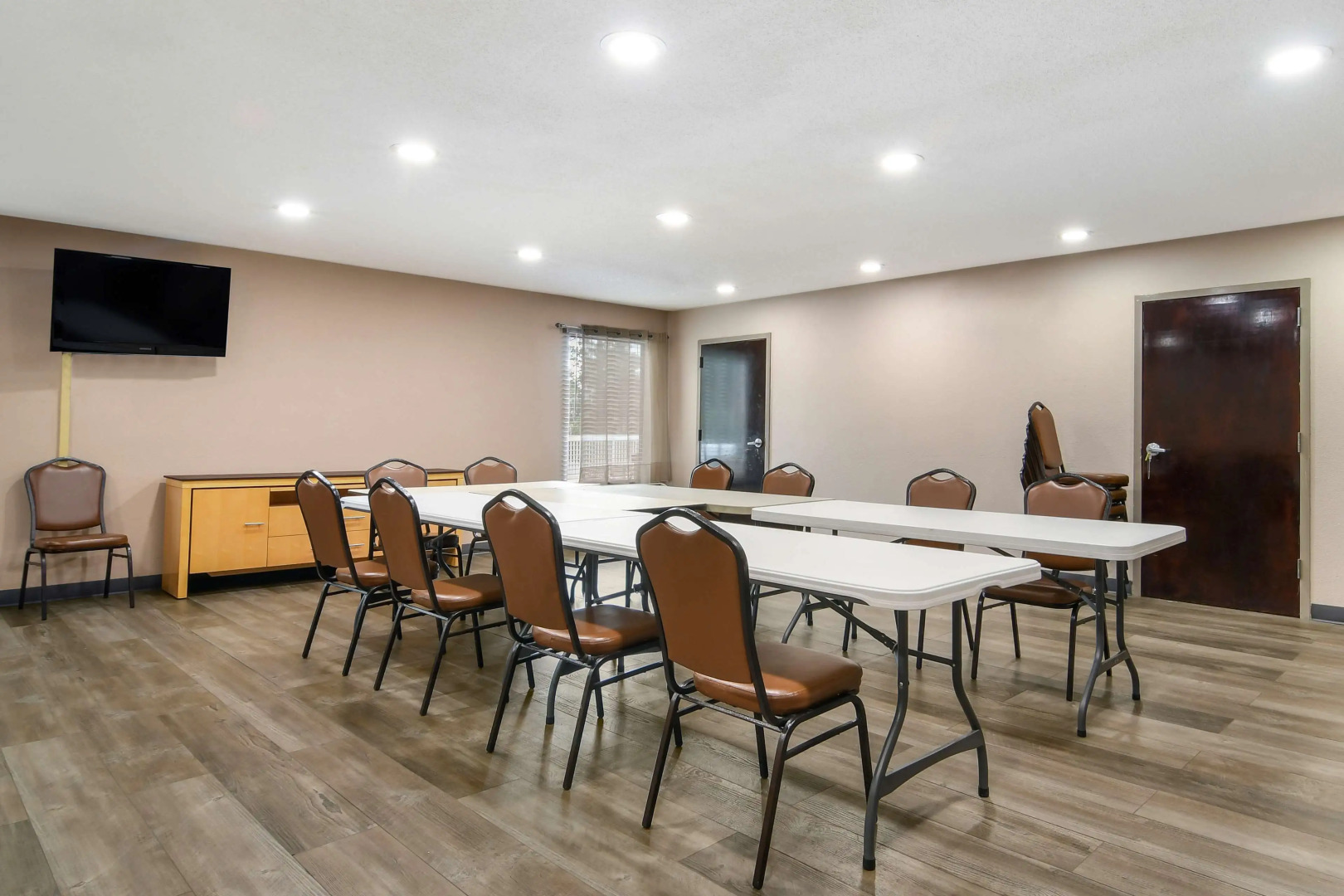 SureStay Plus Hotel by Best Western Tarboro