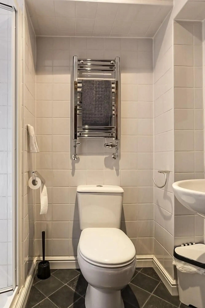 Thorne Central Guest House