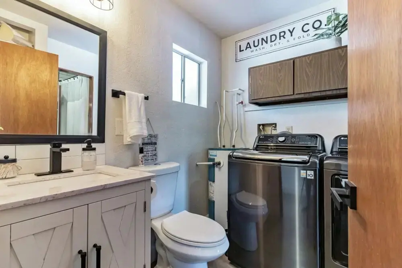 Prince Pine 3 Bedroom Cabin by Redawning