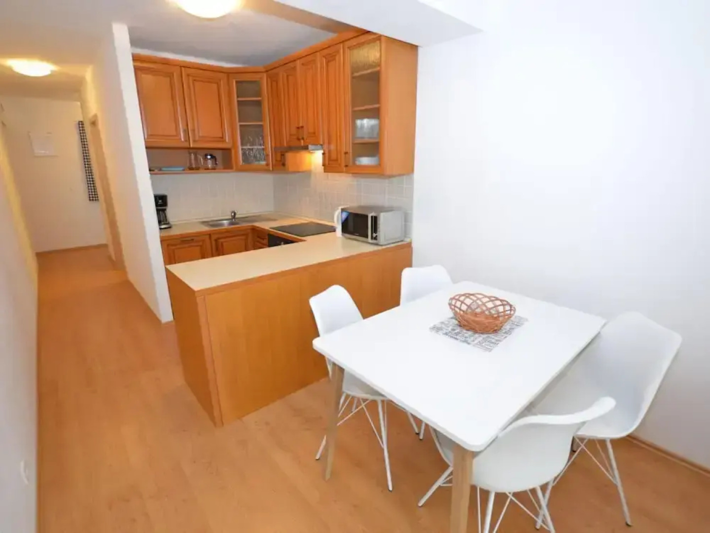 Modish Apartment in Nova Pec Near Lake