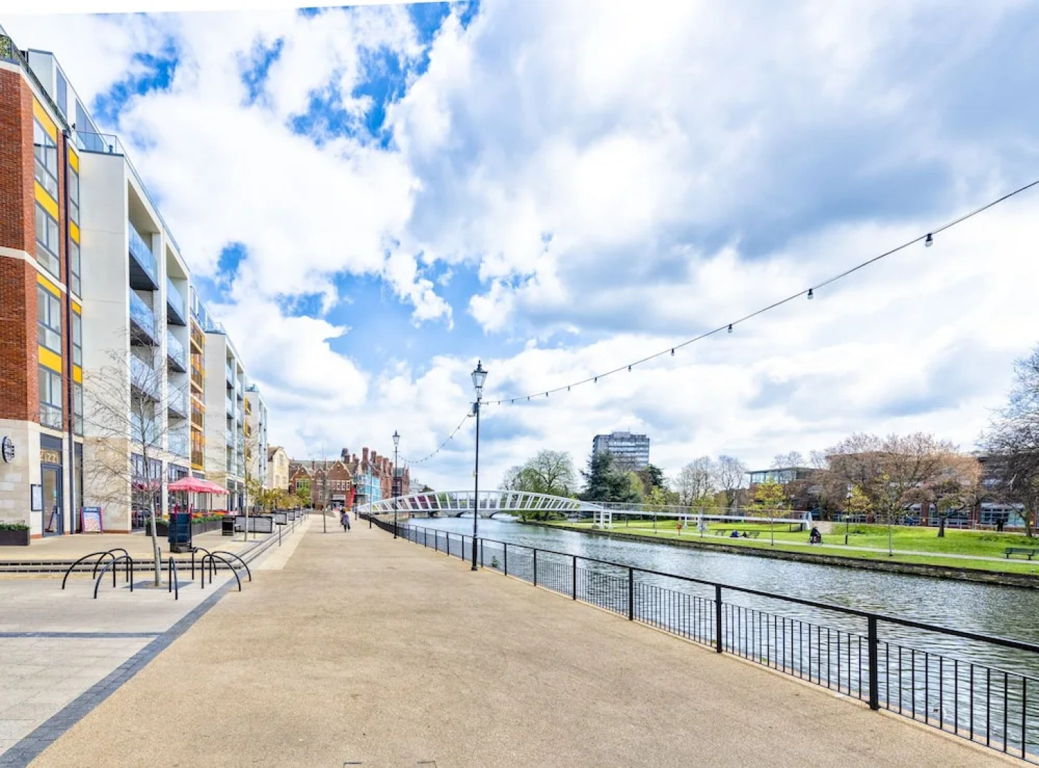 Luxury Bedford Riverside Apartment