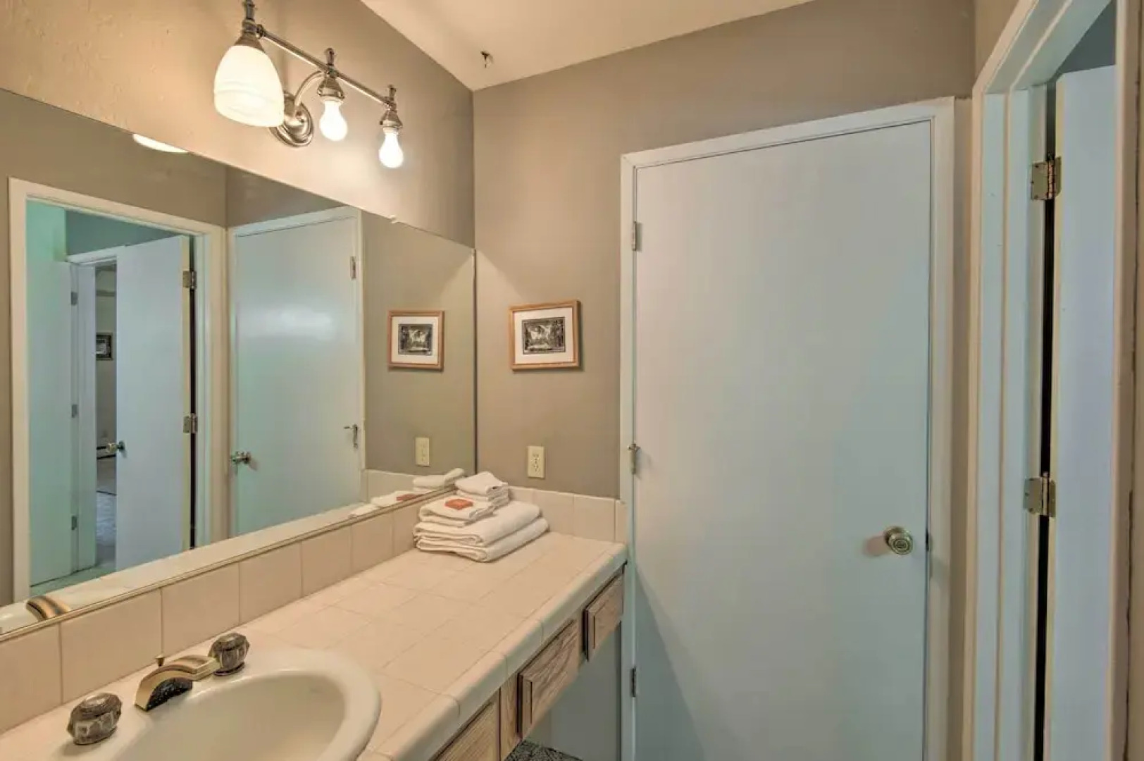 Stateline Ski House: Walk to Boulder Lift!