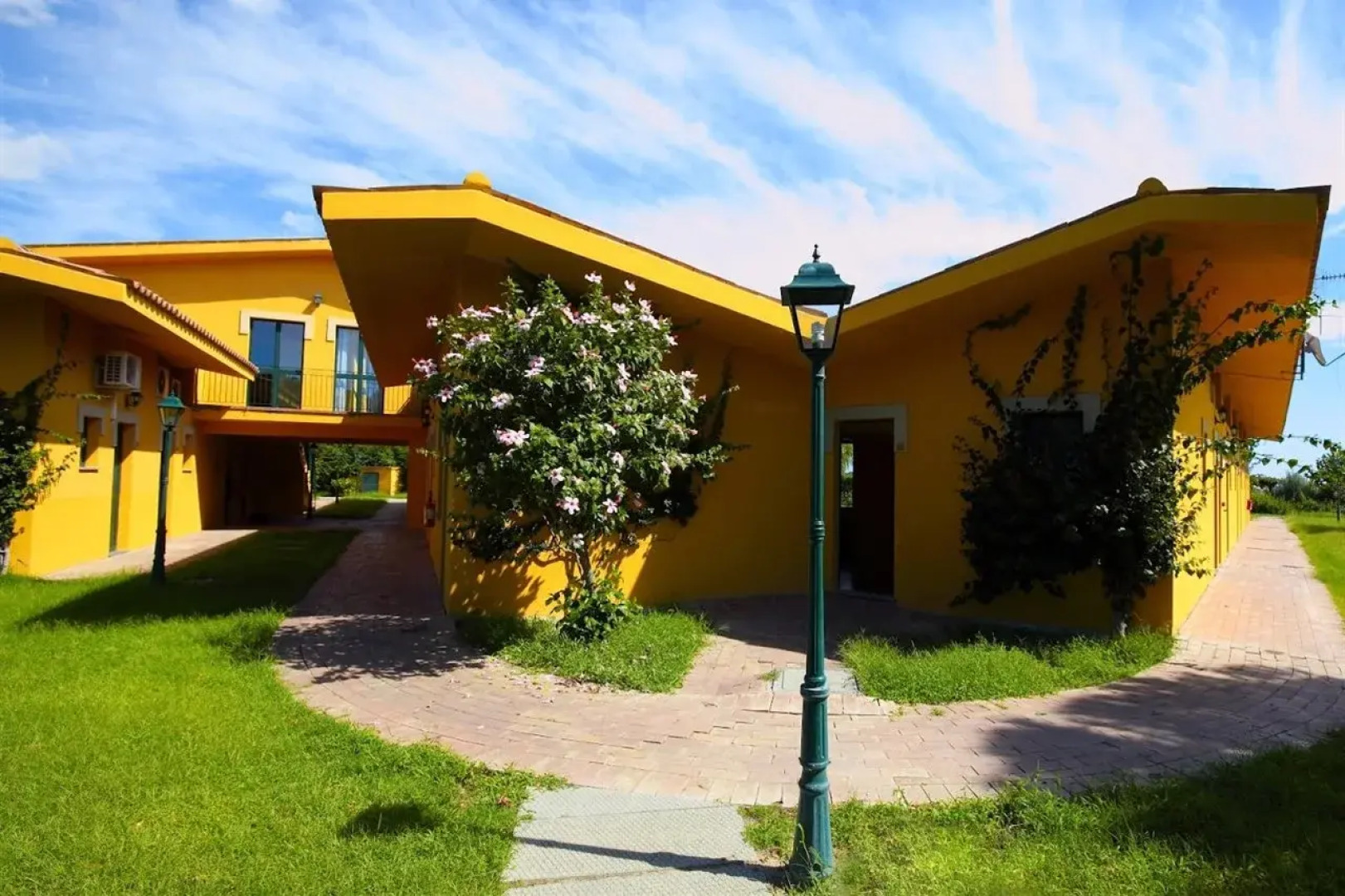 Marina del Marchese Beach Resort