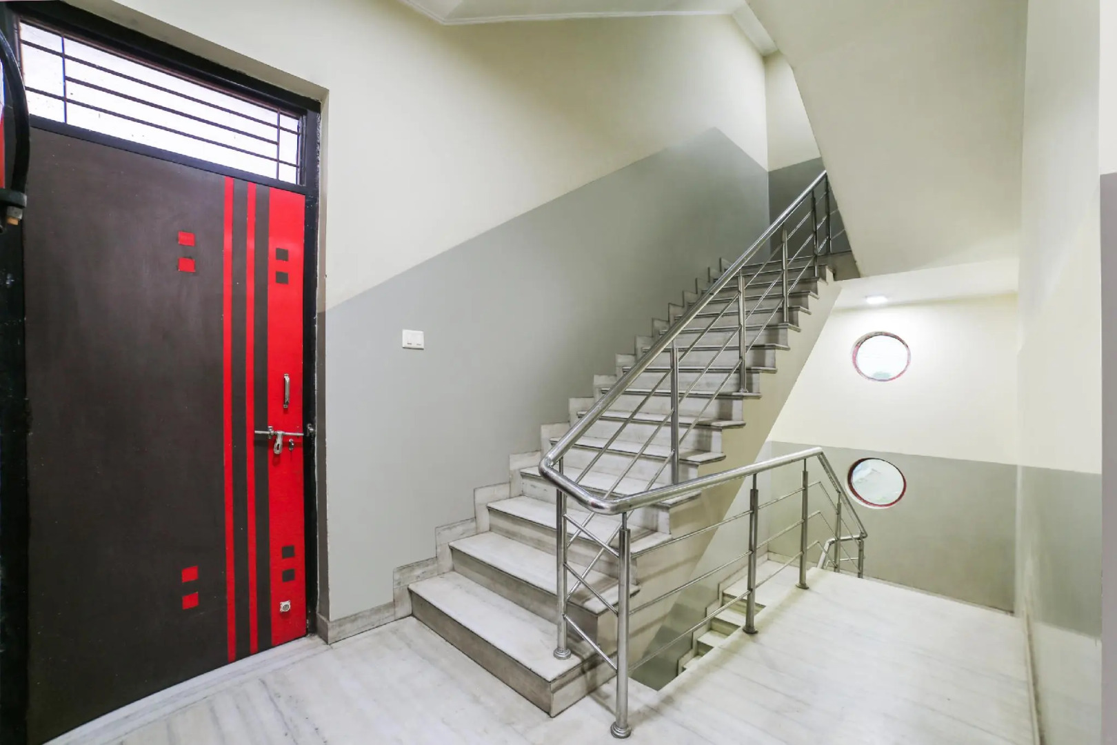 OYO 40536 Hotel Highway Pride