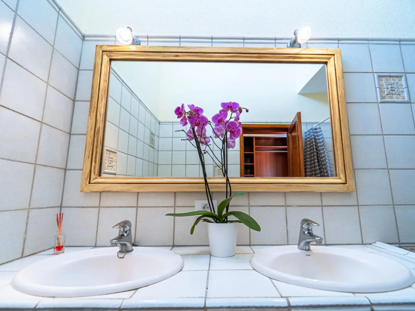 Enticing holiday home in Arico El Nuevo with outdoor pool