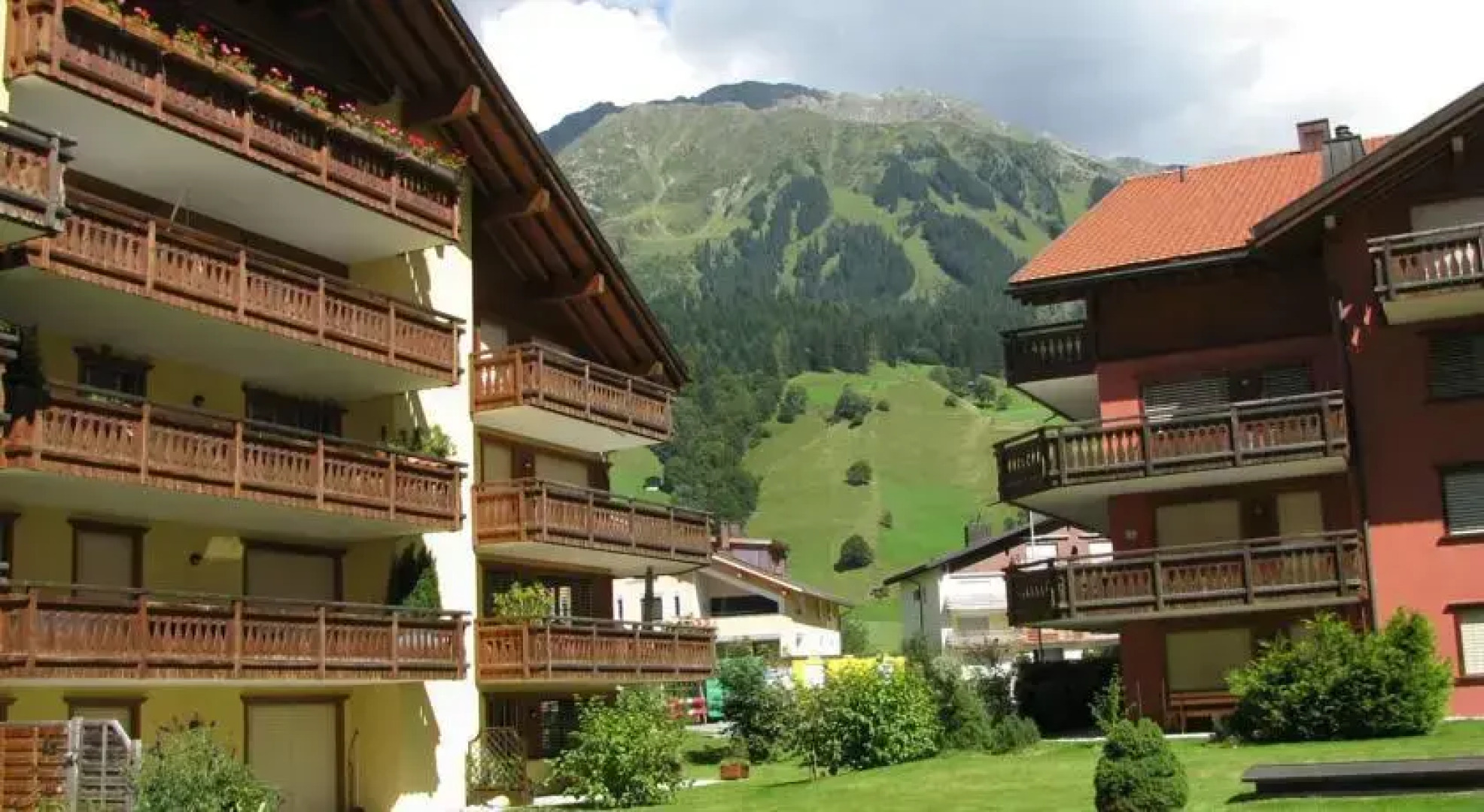 Haus Rätia, Klosters Platz