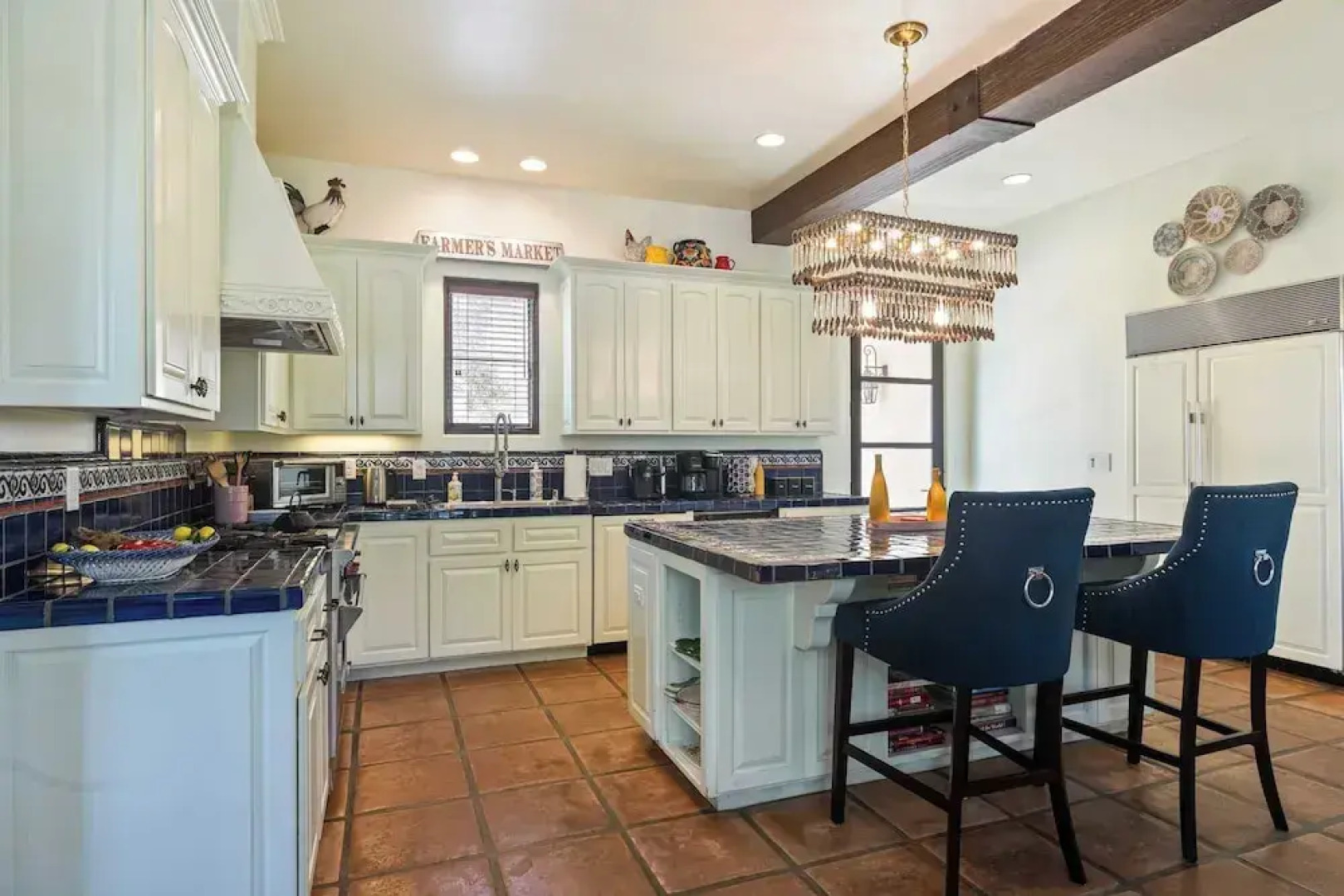 Luxe 7bdr Oasis w/ Pool, Putting Green, Game Room Villa Del Gallo by Avantstay