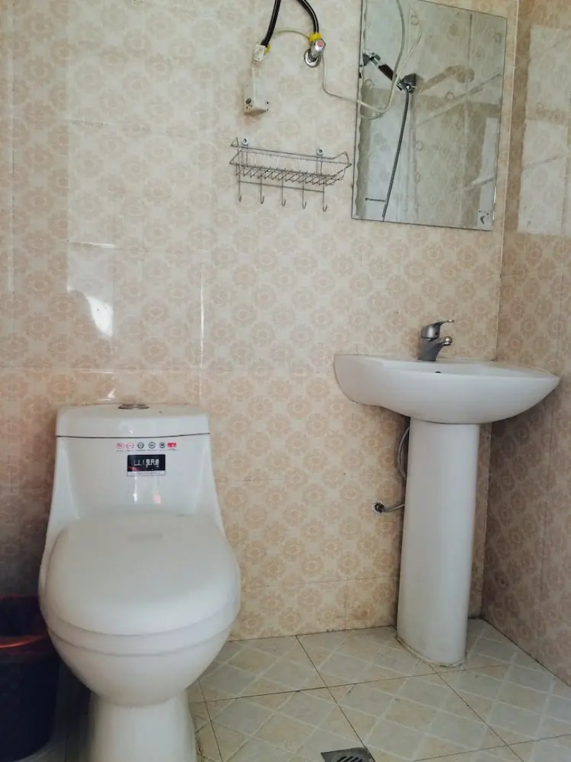 Galaha Int'l Youth Hostel JL Rime Island