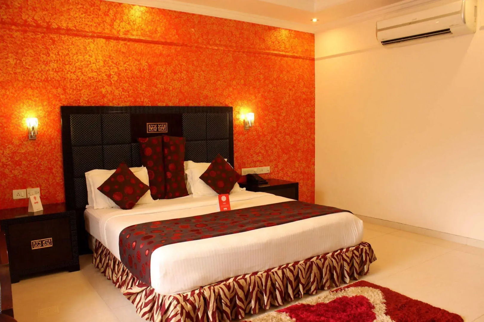 OYO 2303 Hotel Royal Mirage