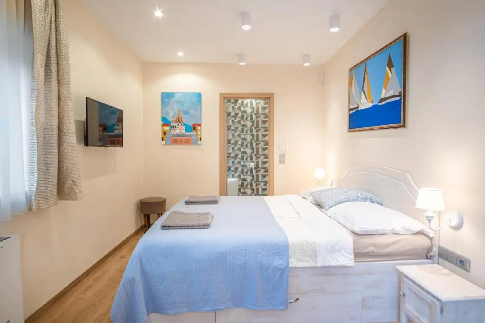 Kiss-Henézi Guest House