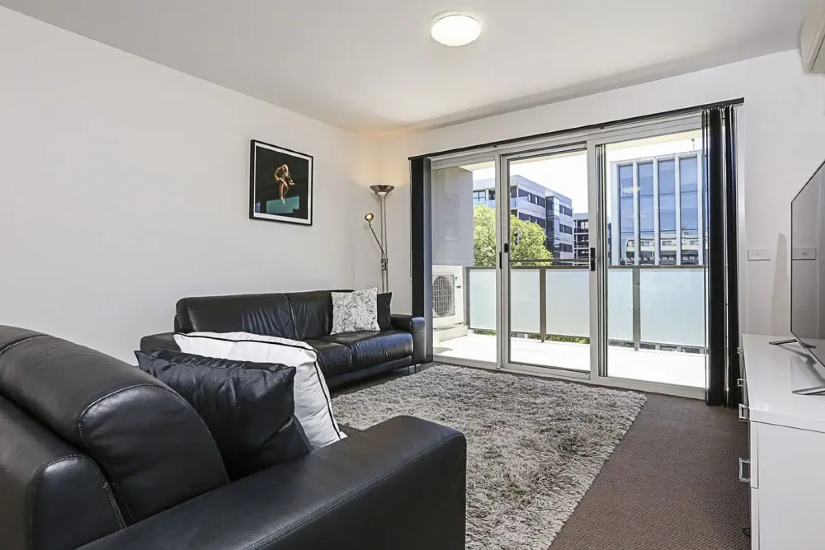 Accommodate Canberra - Braddon 33