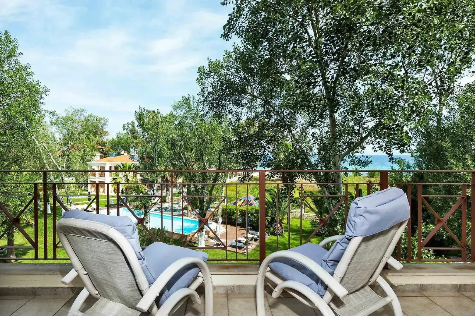 W Villas Halkidiki