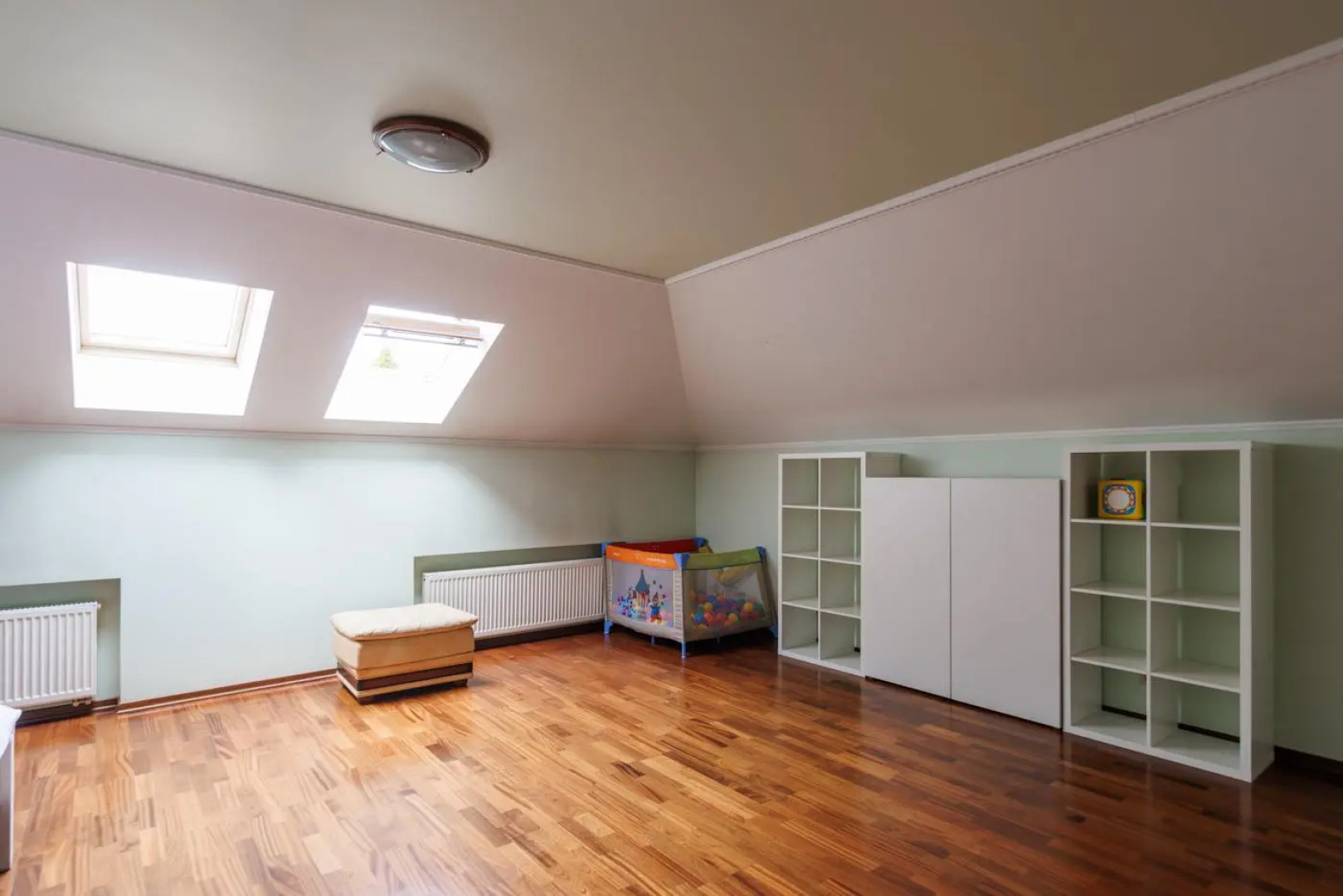 Коттедж с бассейном