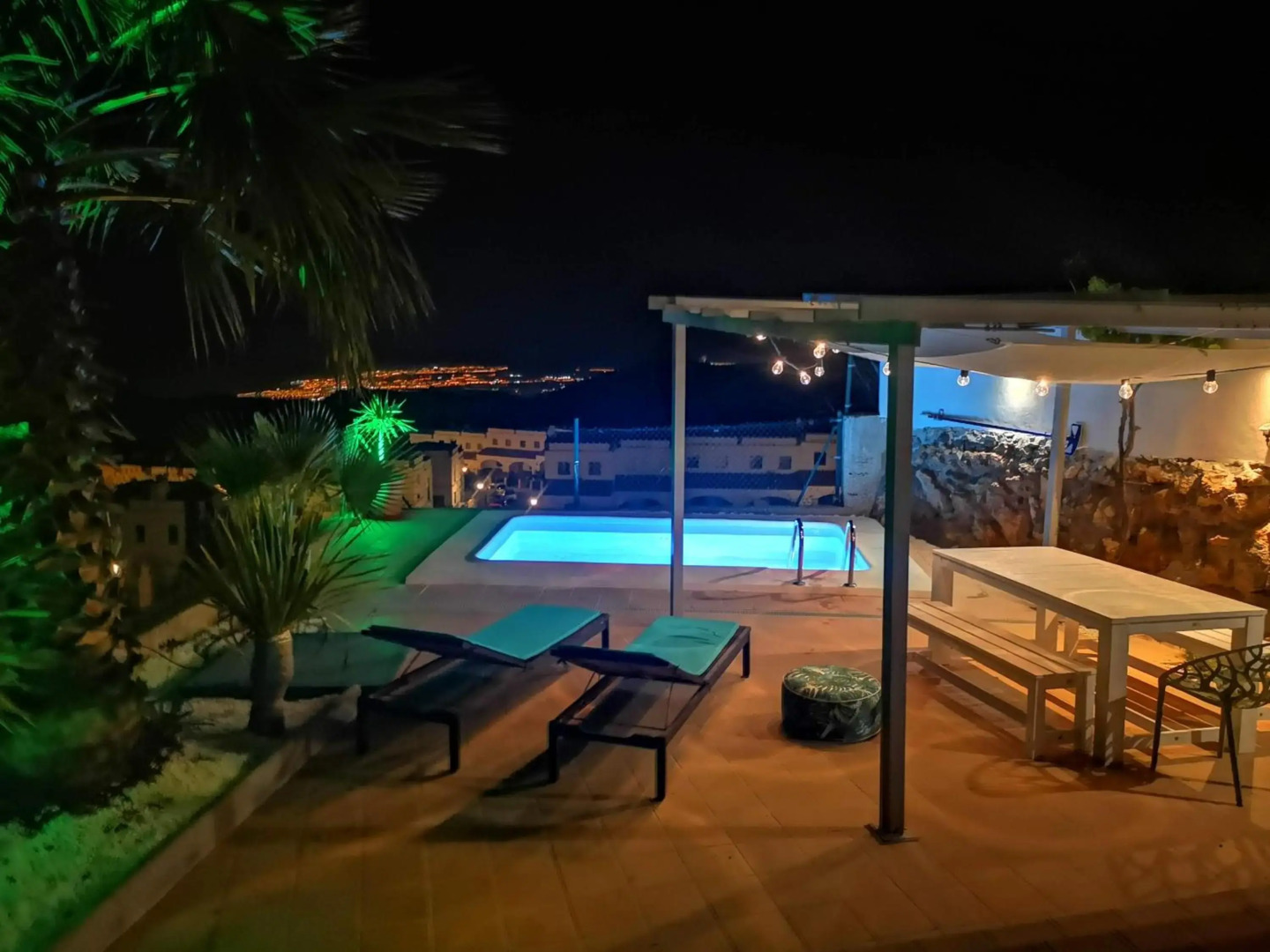 CASA JAN with pool, mountain and sea views.