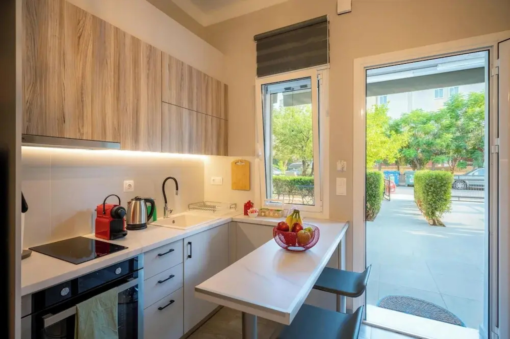 Peacock's Apartments