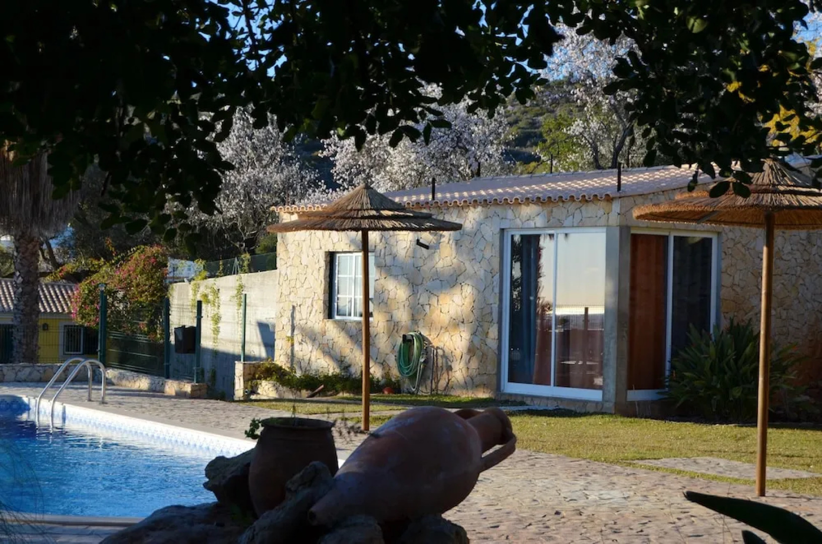 Studio in Estói, With Wonderful sea View, Pool Access, Enclosed Garden