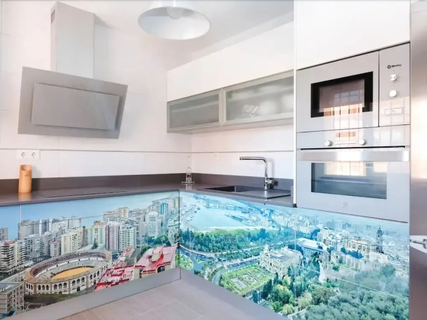 Las Biznagas, casa con barbacoa y piscina comunitaria