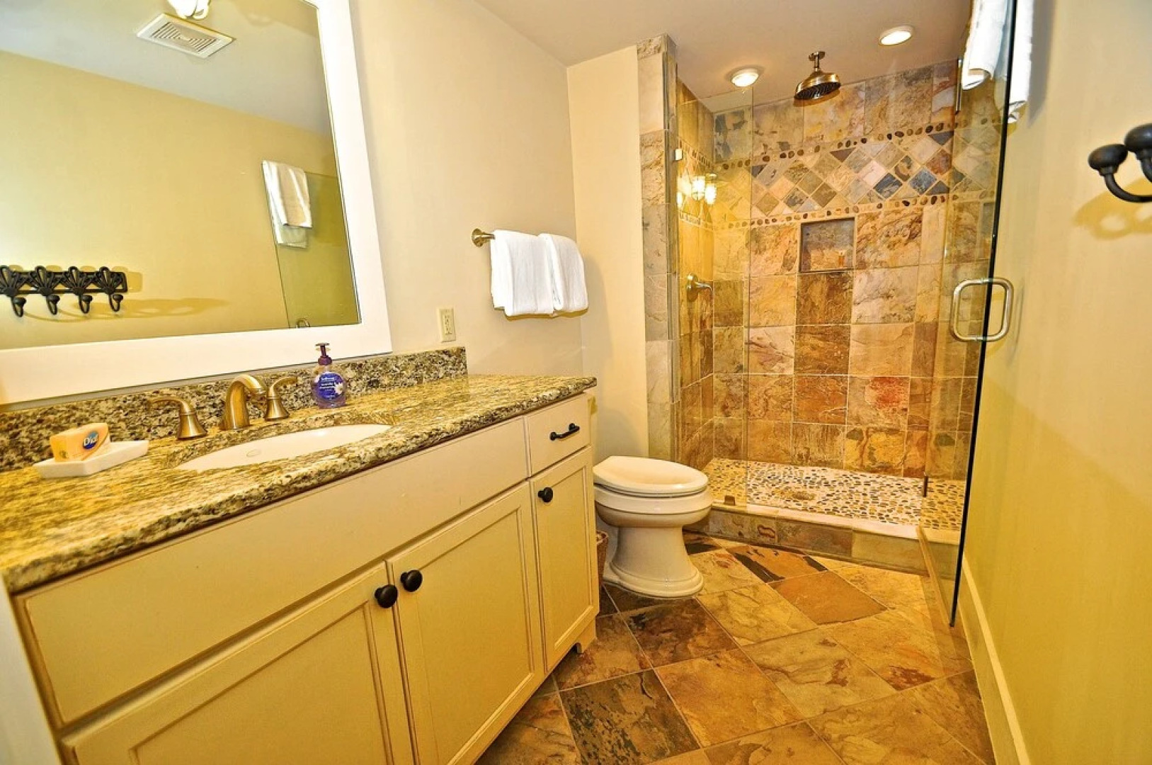 Six Palms 2B 2 Bedroom Condo By Coastal Dreamin