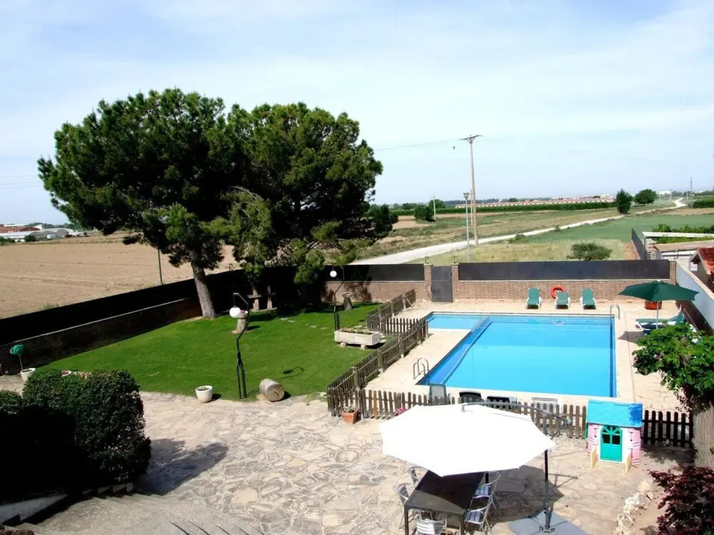 Spacious Holiday Home in Vilanova de Bellpuig With Garden
