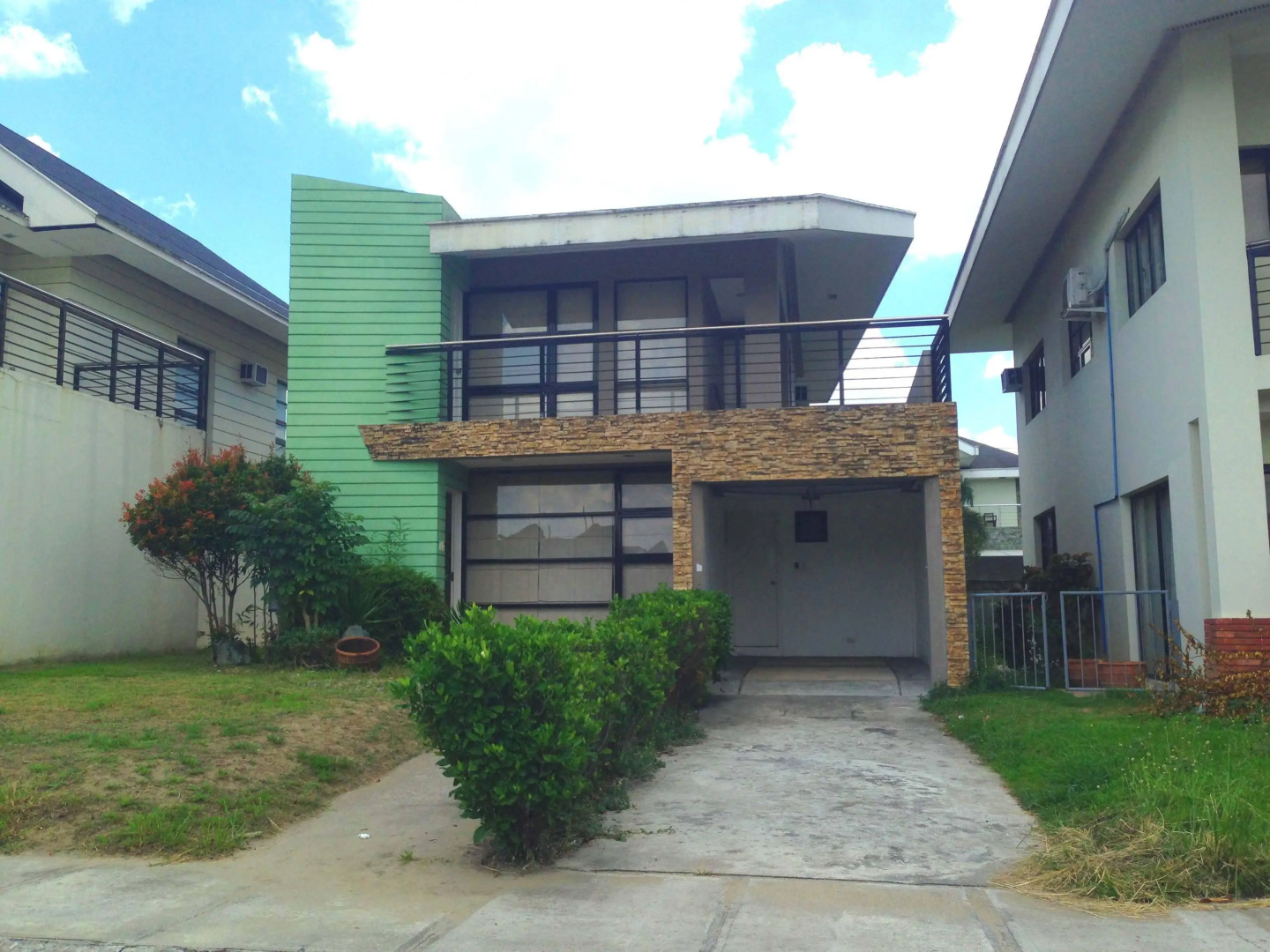 Villas at the Enclave