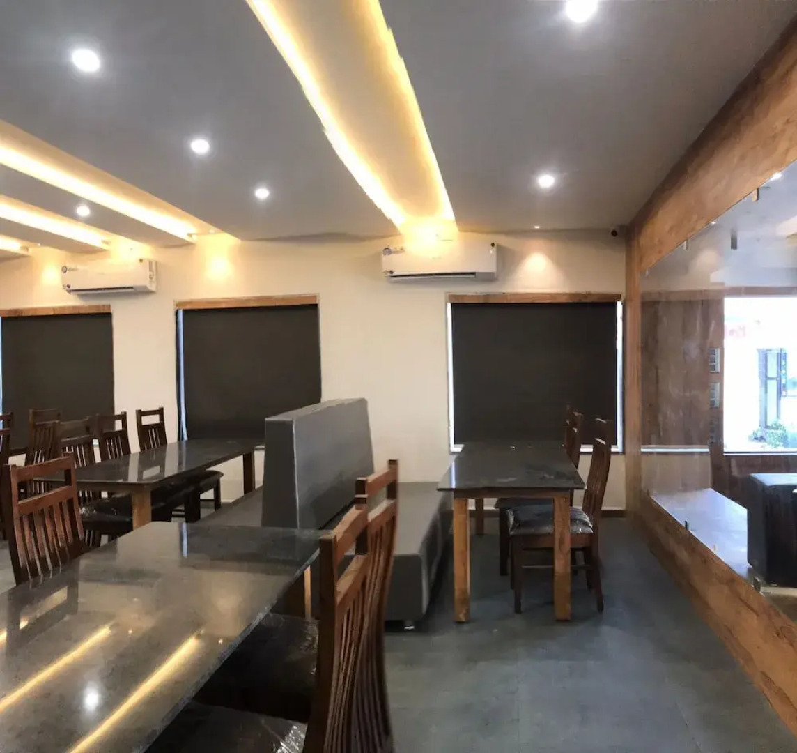 Hotel Fun Imperial Morbi