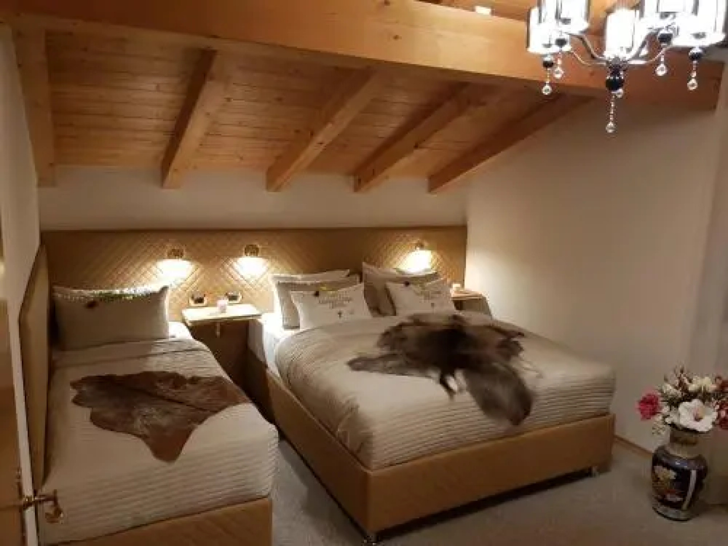Golden GaPa Family Penthouse 18