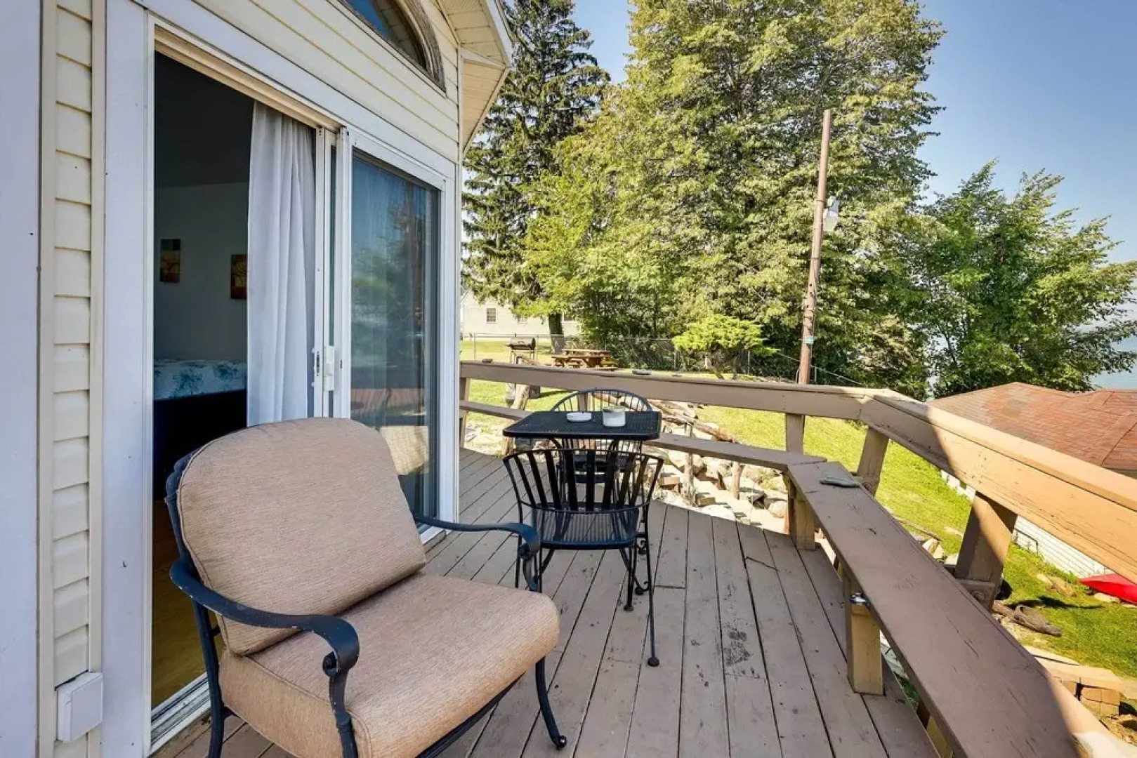 Lakefront Geneva Vacation Rental - Walk to Strip!