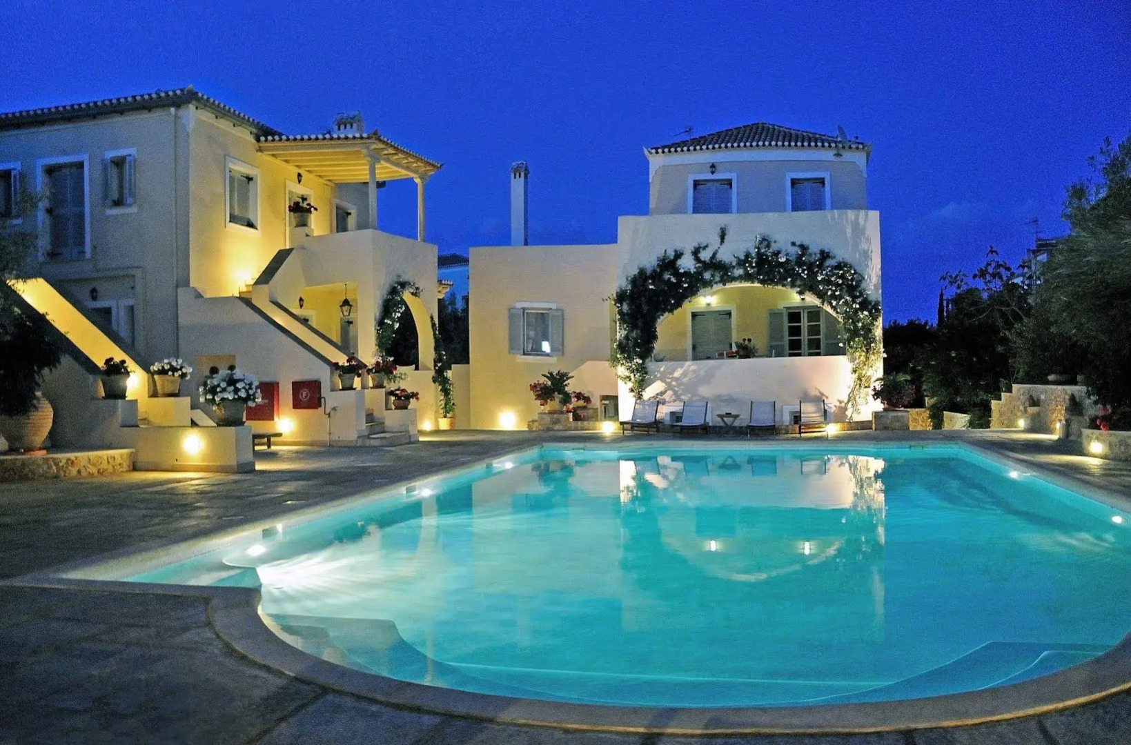 Villa Nika spetses Hotel