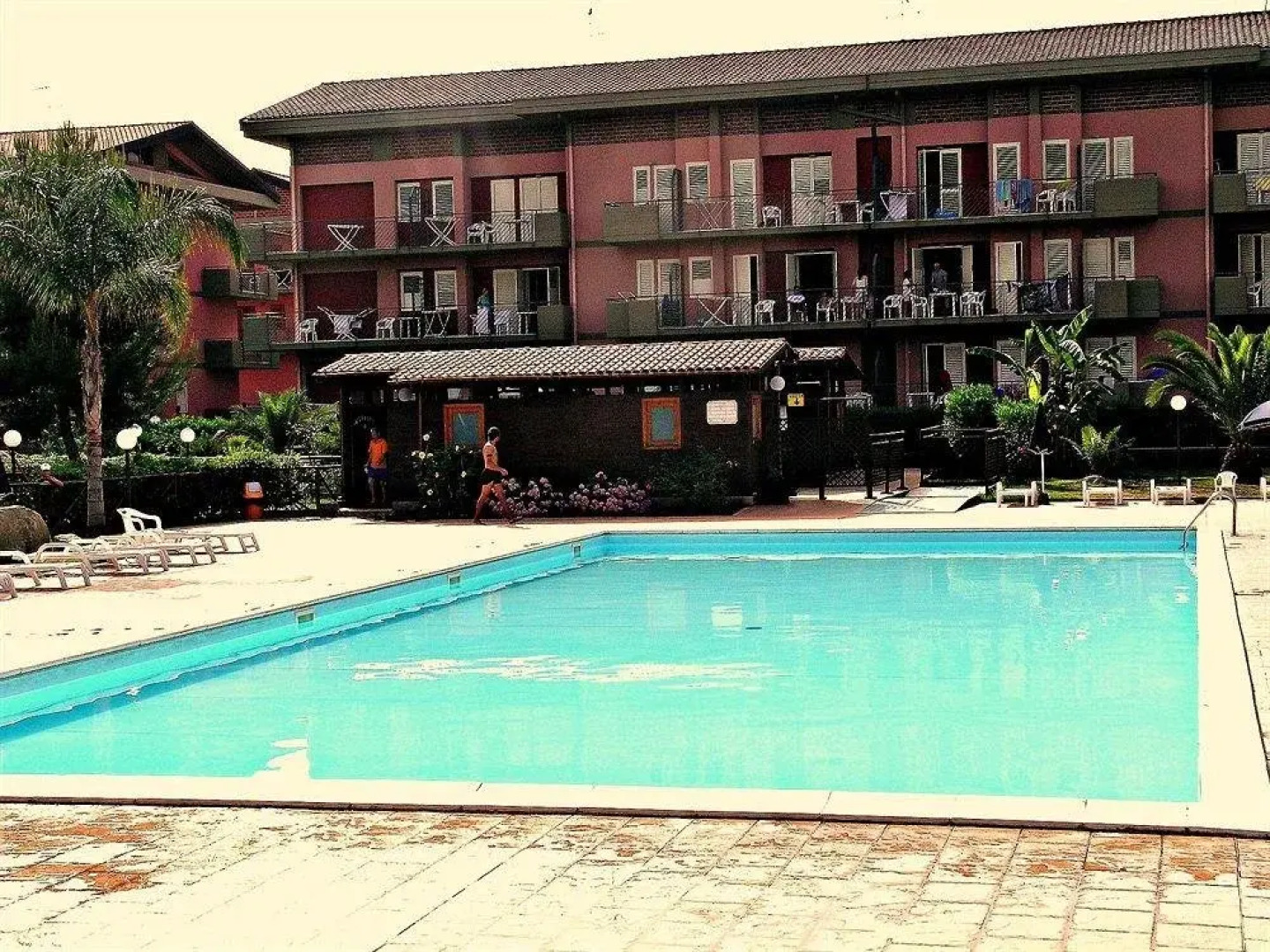 Fondachello Beach House 1