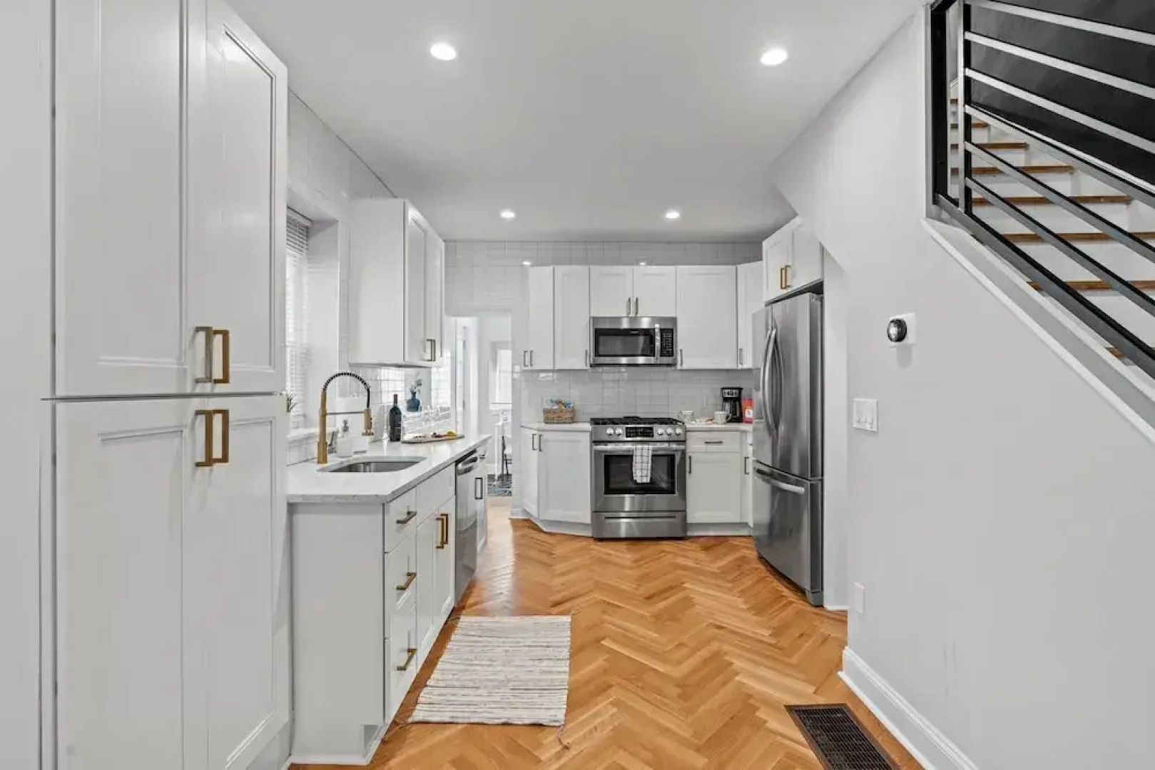 Modern & Comfy - 5* - Location Game Room