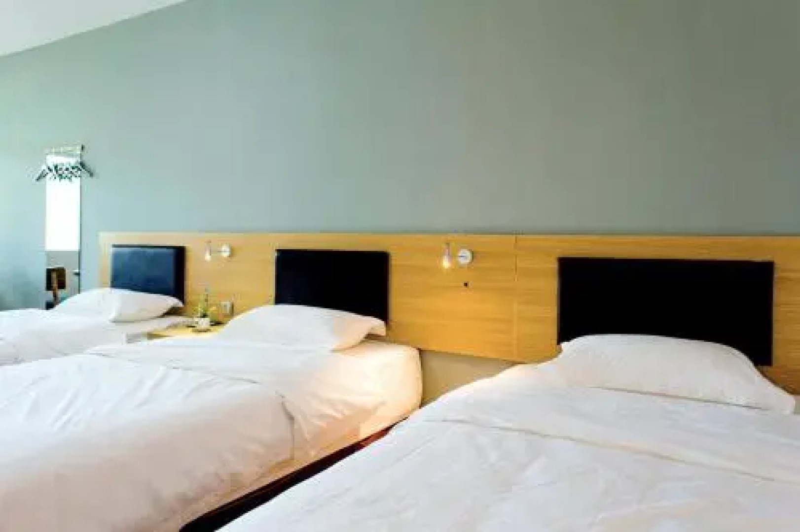 He Tu Traveling Hotel